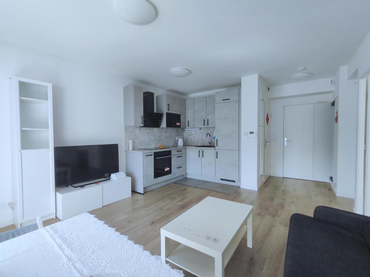 Cozy Sunshine Apartment With Balcony 4 Persons Max Ivry-sur-Seine Exterior foto